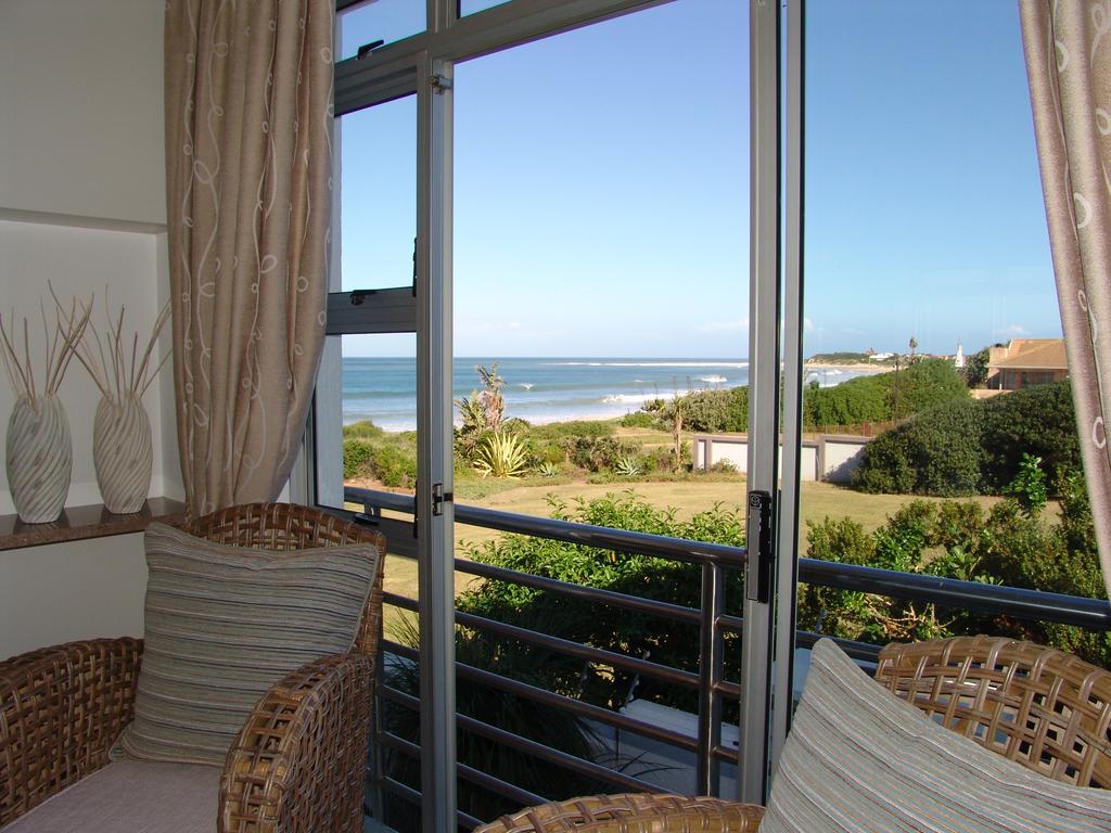 Diaz 15 House On The Bay Hotel Jeffreys Bay Bagian luar foto